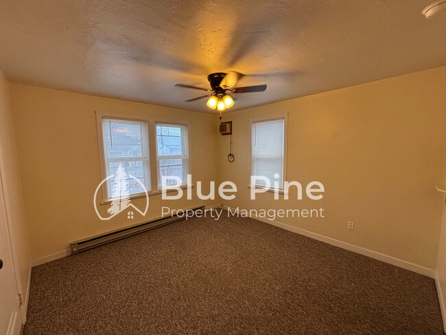 Building Photo - 157 E Elva St