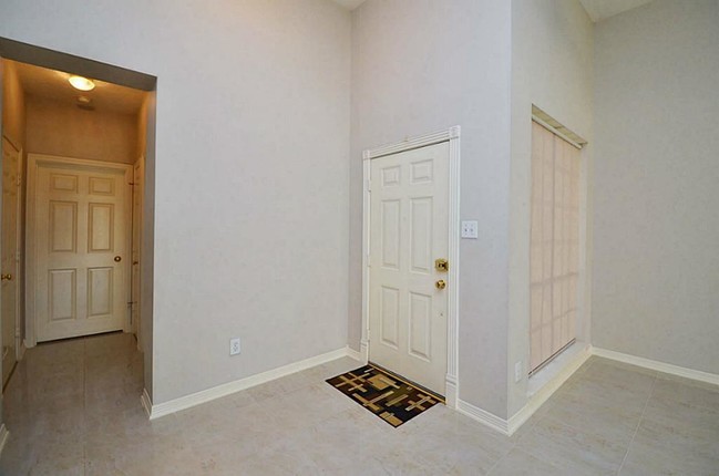 Building Photo - 10822 Millridge Pines Ct
