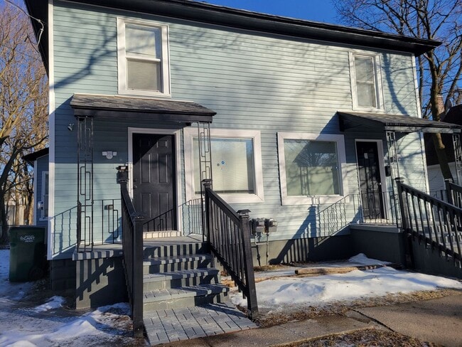 Building Photo - 1711 Coleman Ave
