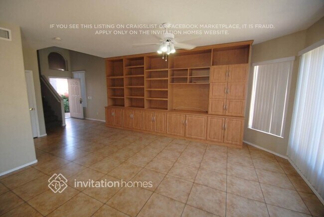 Building Photo - 606 W McRae Dr