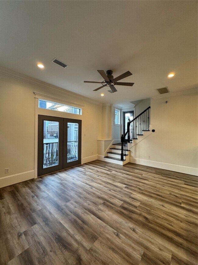 Foto del edificio - 1126 W 23rd St