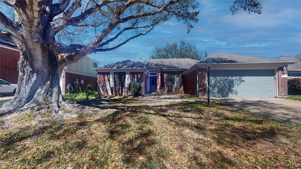 Primary Photo - 11408 32nd Ave N