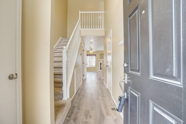 Building Photo - $ 2,295 - 3-Bed, 3-Bath Townhome with Mode...