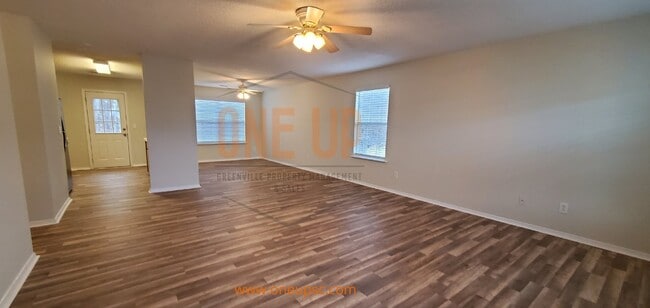 Building Photo - Charming 3 Bedroom Home in Greenville, SC ...