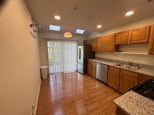 Foto del edificio - 2623 Virginia Ln