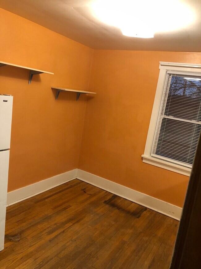 117 1/2 Jennings Ave Unit 117 B Jennings Ave, Scottdale, PA 15683