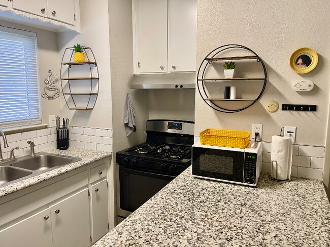 Foto del edificio - 1117 N 11th Ave