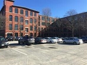 Building Photo - 150 Rumford Ave