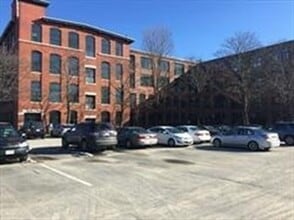 Building Photo - 150 Rumford Ave