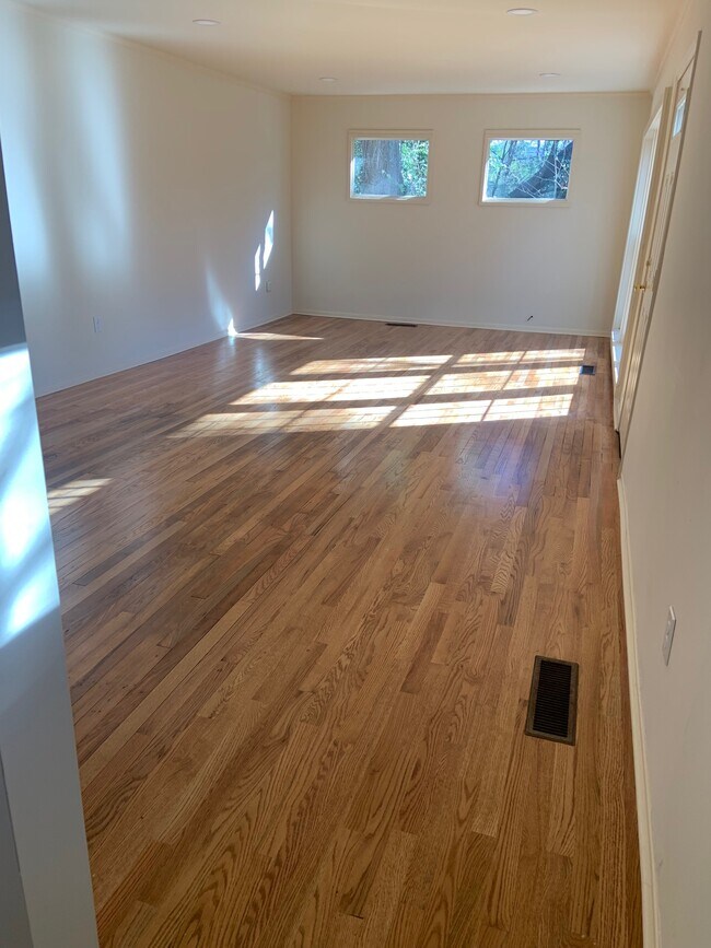 Foto del edificio - 225 Habersham Dr