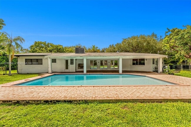 Foto del edificio - 6275 SW 123rd Terrace