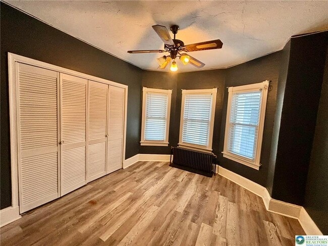 Foto del edificio - 35 E Pennsylvania Ave