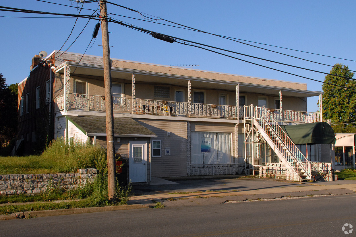 Building Photo - 800 S 4th St