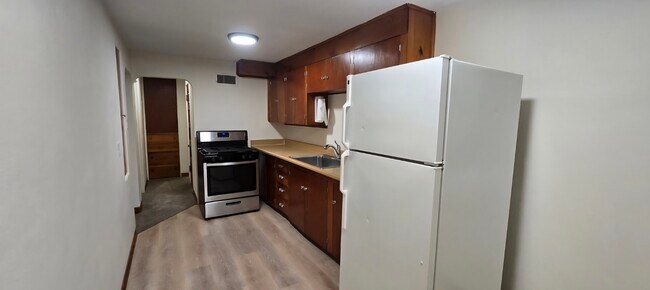 Foto del edificio - Weidenhaft Mitchell Apartments