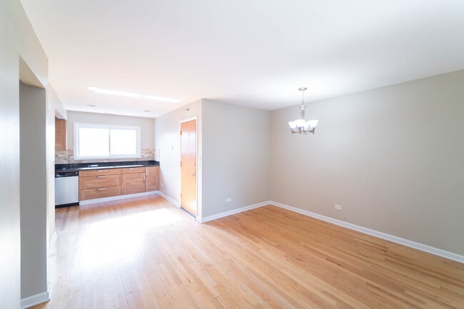 Foto del edificio - 8350 Kimball Ave