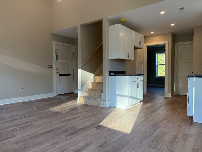 Building Photo - 613 Bowsertown Rd