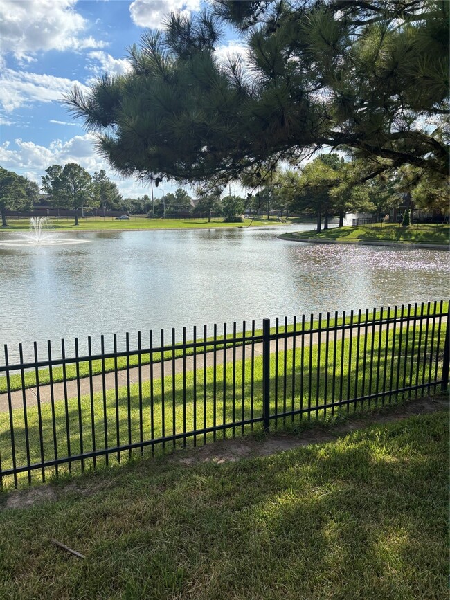 Building Photo - 10411 Black Sands Dr