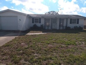 Building Photo - 7724 Tyson Dr