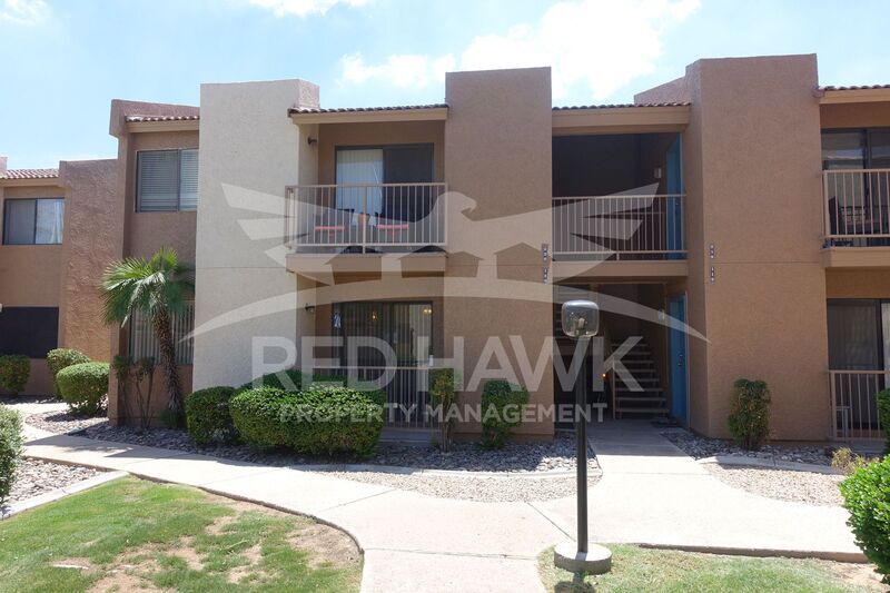 Foto principal - 1111 E University Dr