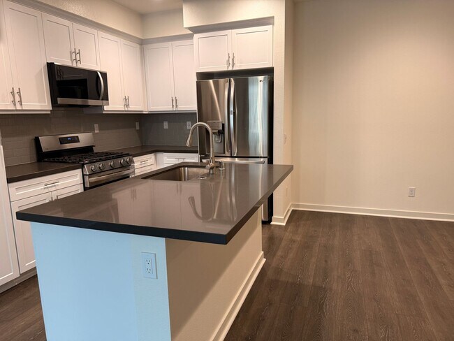 Foto del edificio - Riverview Townhome in Santee