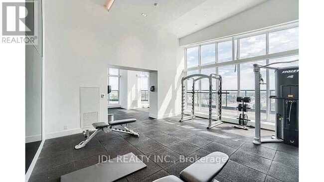 Building Photo - 297-297 Oak Walk Dr