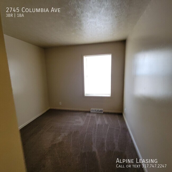 Building Photo - 2745 Columbia Ave