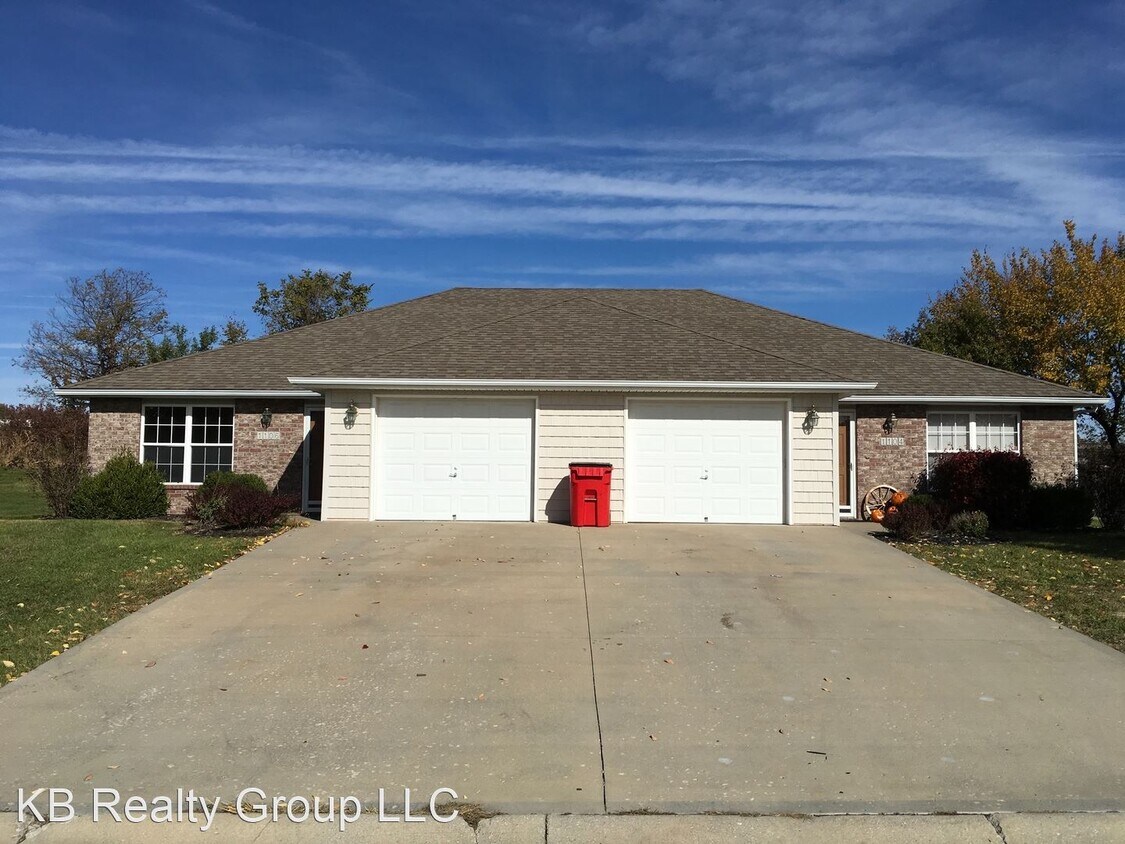 Primary Photo - 2 br, 2 bath House - 1106 NW Willow Dr