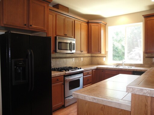 Building Photo - 14292 Russ Wilcox Way