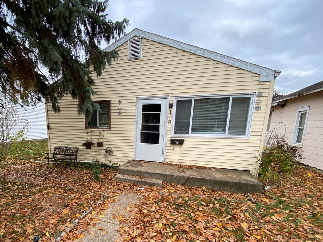 Primary Photo - 1118 Emerson Ave
