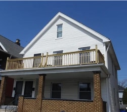 Building Photo - 955 Royal Rd