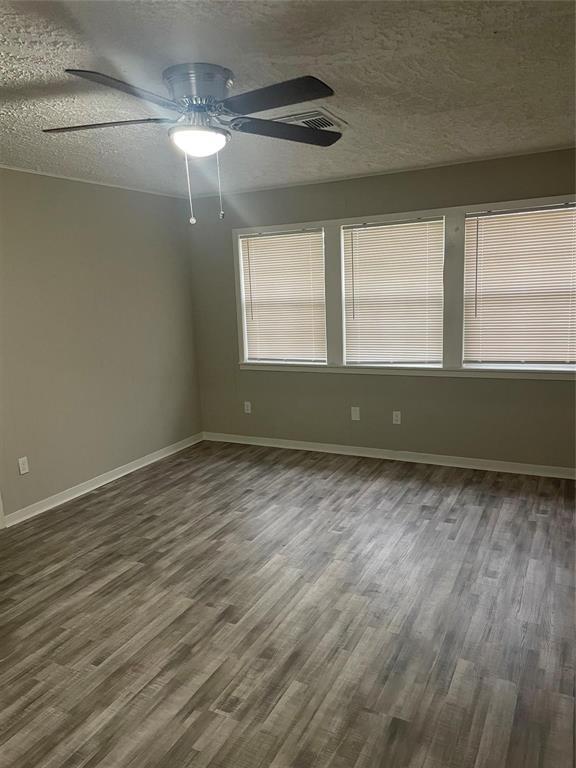 Foto del edificio - 4038 Erby St