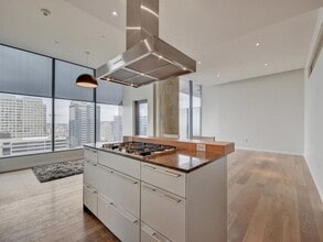 Building Photo - 210 Lavaca St