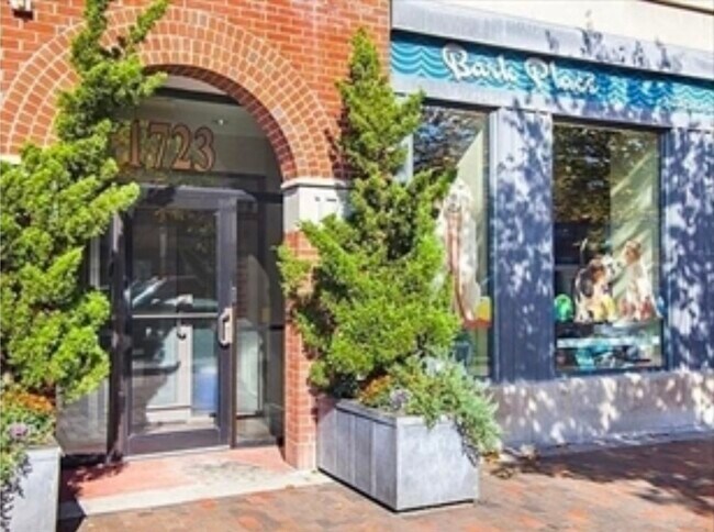 Foto del edificio - 1723 Washington St