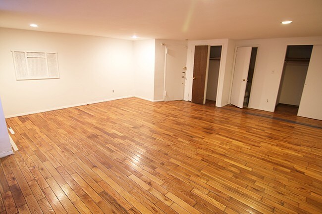 Foto del edificio - 15 W 82nd St