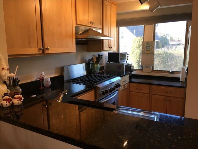 Building Photo - 39 London St