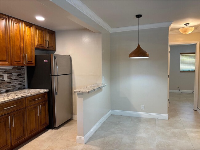 Foto del edificio - 1021 NE 24th Ave