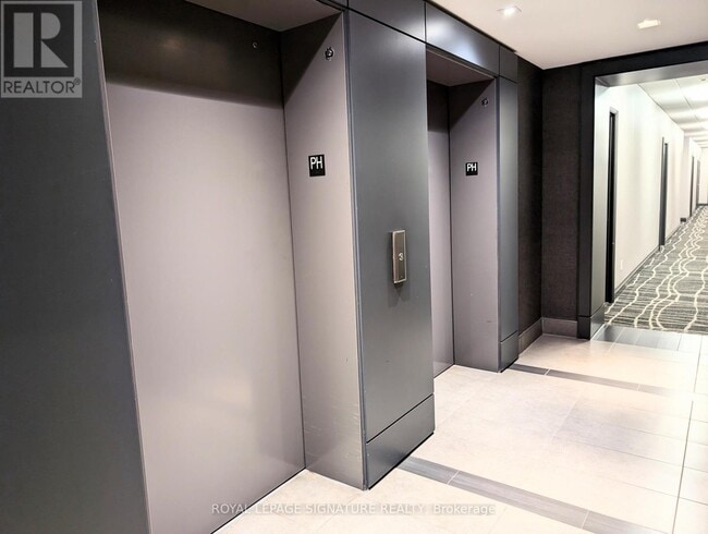 Photo du bâtiment - 297 College St