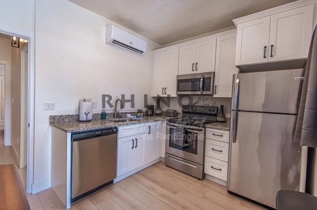 Photo - 343 E Coatsville Ave Apartment