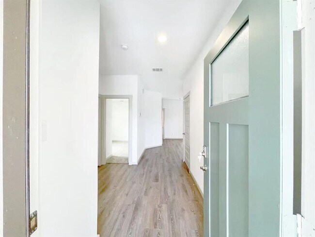 Foto del edificio - 18815 Oswin Haven Ln
