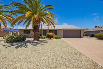 Building Photo - 17615 N Whispering Oaks Dr