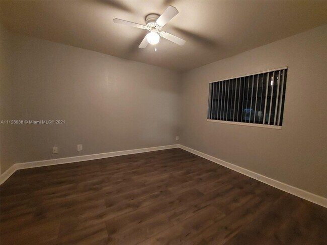 Foto del edificio - 4041 NW 87th Ave