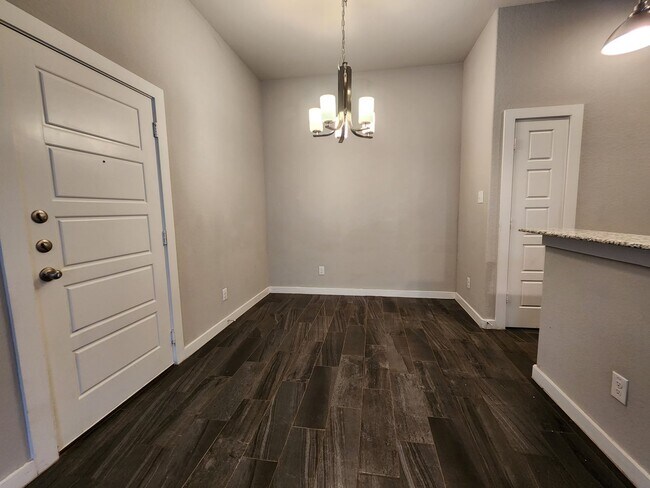 Foto del edificio - Close to Creekside Shopping & Restaurants / Fenced in Yard / CISD
