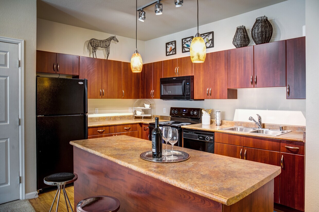 7166 at Belmar Apartments Lakewood, CO