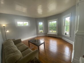 Building Photo - 458 Maryland Way