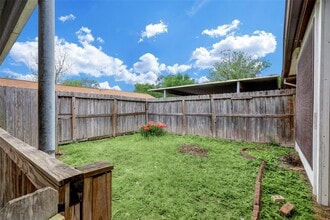 Building Photo - 15251 Buckle Ln