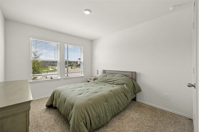 Foto del edificio - 15726 Majestic Evergreen Wy