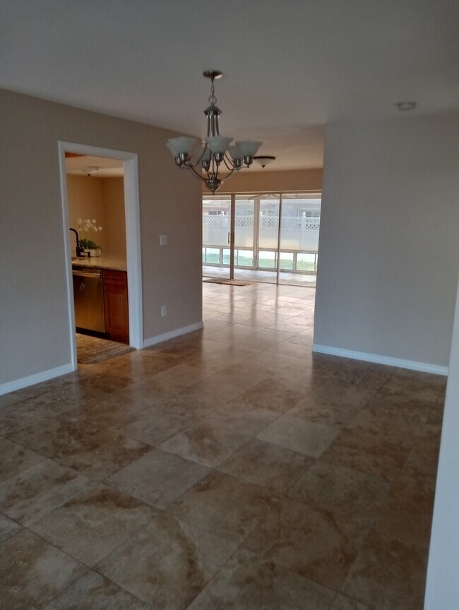 Building Photo - 10199 Imperial Point Dr W