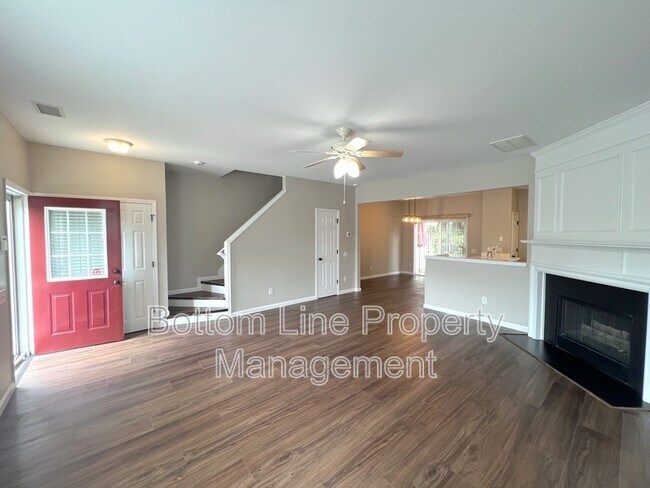 Foto del edificio - 3279 Mannington Dr