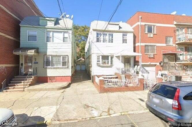 Primary Photo - 110-15-110-56 56th Ave