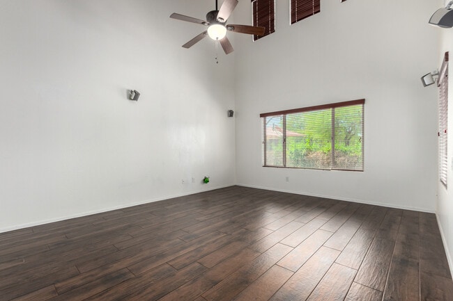 Building Photo - 16306 N 73rd Dr